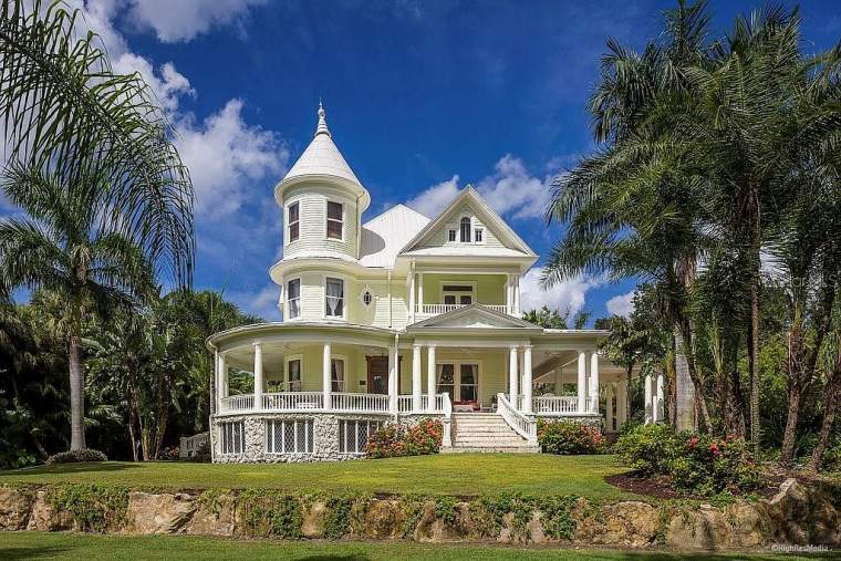 1910 Victorian For Sale In Ruskin Florida — Captivating Houses