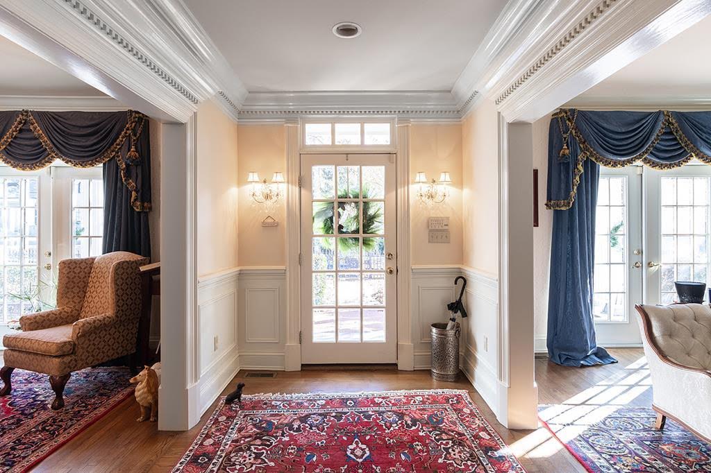 1926 Neoclassical For Sale In Oxford Mississippi