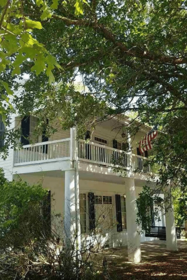 1835 McBrannon House For Sale In Jackson Louisiana — Captivating Houses