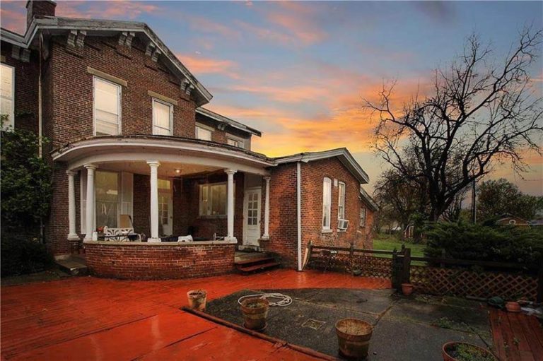 1849 Mansion For Sale In Martinsville Indiana — Captivating Houses