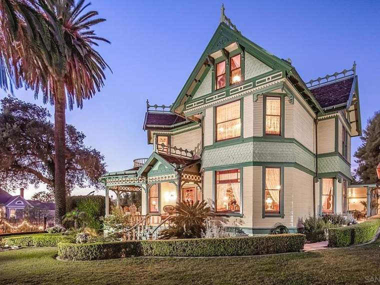 1896 Victorian In Escondido California — Captivating Houses