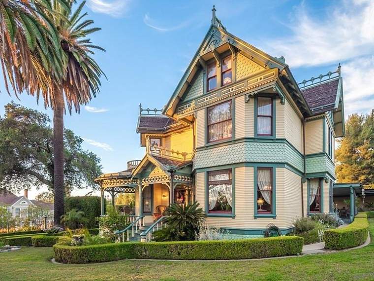1896 Victorian For Sale In Escondido California — Captivating Houses