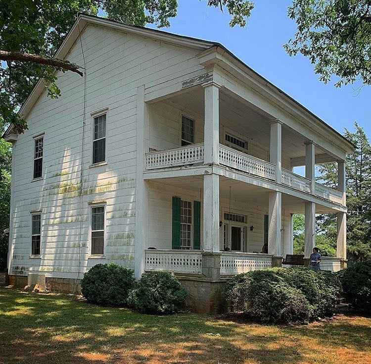 1860 Fixer Upper Farmhouse In Comer Georgia Captivating Houses