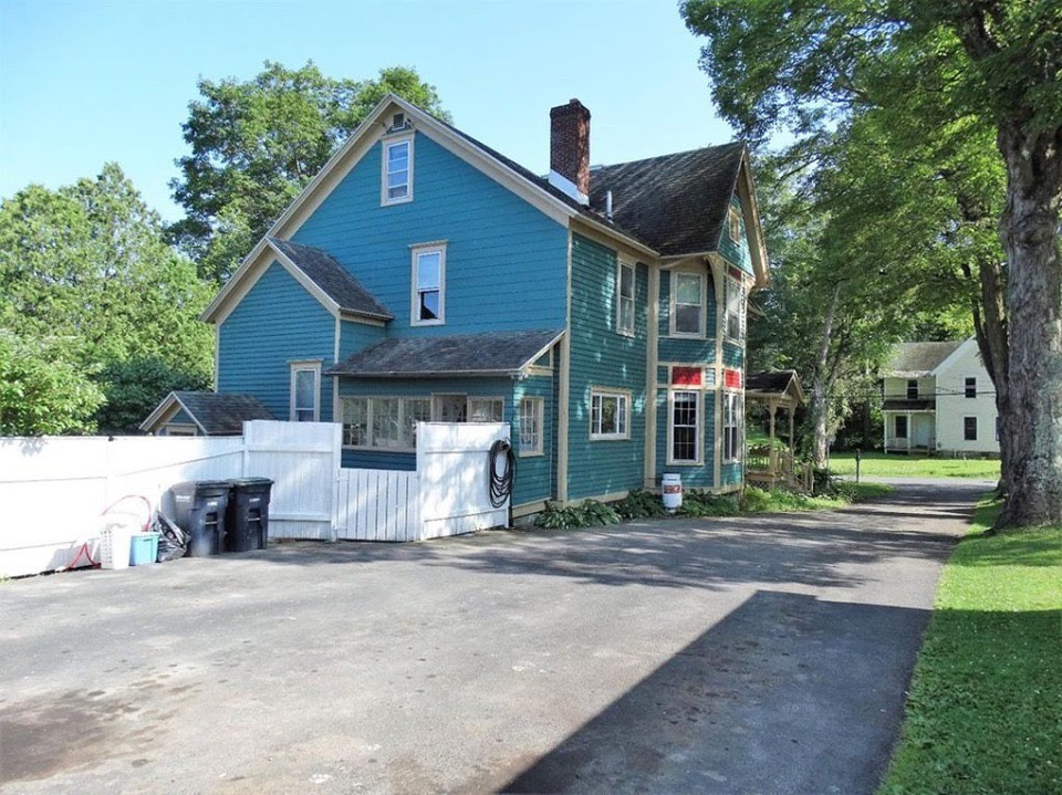 1904 Village Victorian For Sale In Richfield Springs New York — Captivating Houses