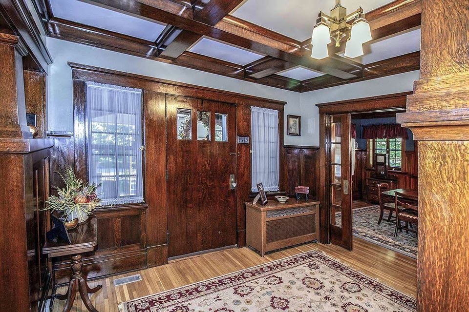 1912 Foursquare For Sale In Malvern Iowa — Captivating Houses