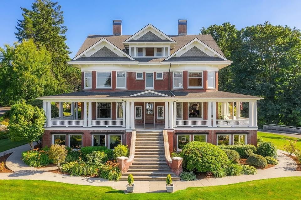 1905 Rucker Mansion For Sale In Everett Washington — Captivating Houses