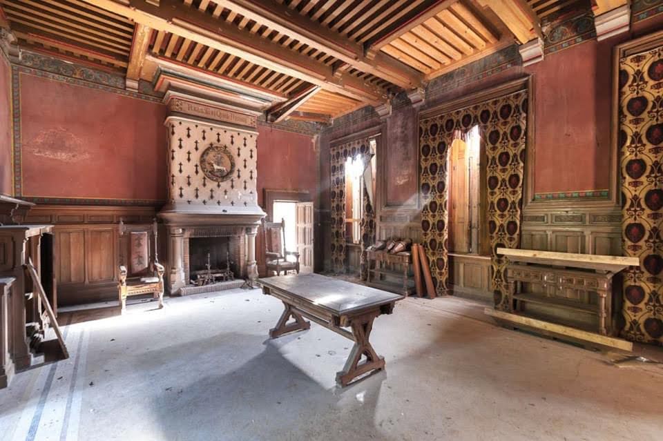 18th Century Castle For Sale In Saone Et Loire France