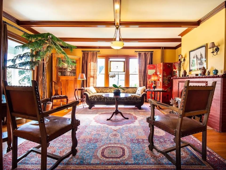 1906 Foursquare For Sale In Enosburg Vermont — Captivating Houses