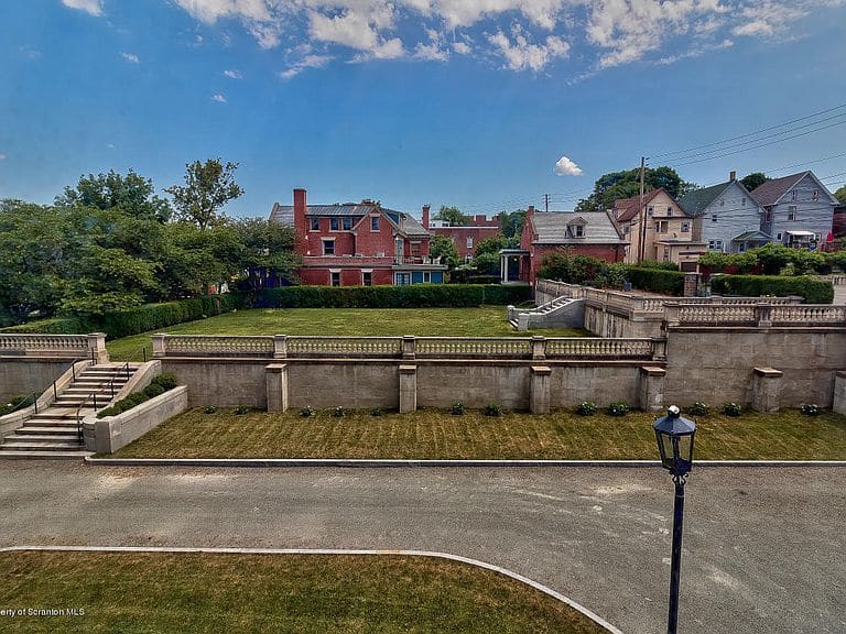 1910 Mansion For Sale In Scranton Pennsylvania — Captivating Houses