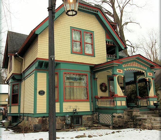 1901 Victorian For Sale In Romeo Michigan — Captivating Houses