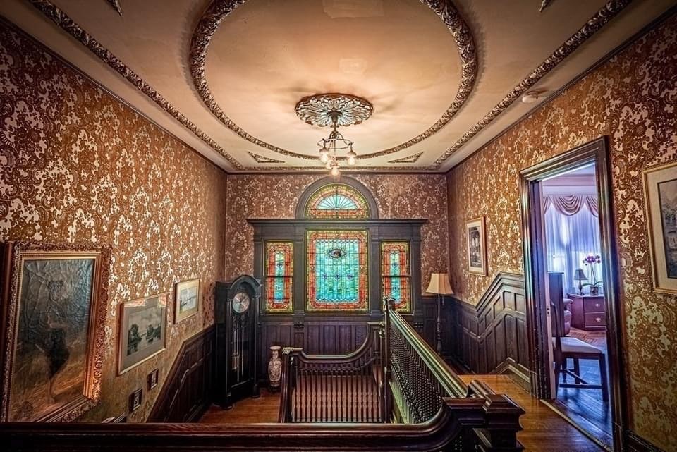 1901 Georgian Revival For Sale In Fall River Massachusetts