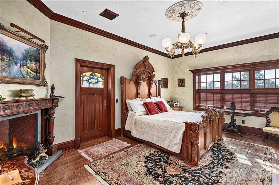 1926 Mansion For Sale In Asheville North Carolina — Captivating Houses