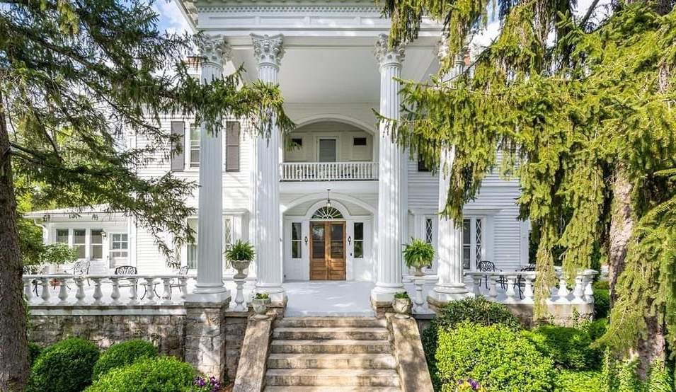 1909 Neoclassical For Sale In Asheville North Carolina Captivating Houses   IMG 2694 E1616803346447 