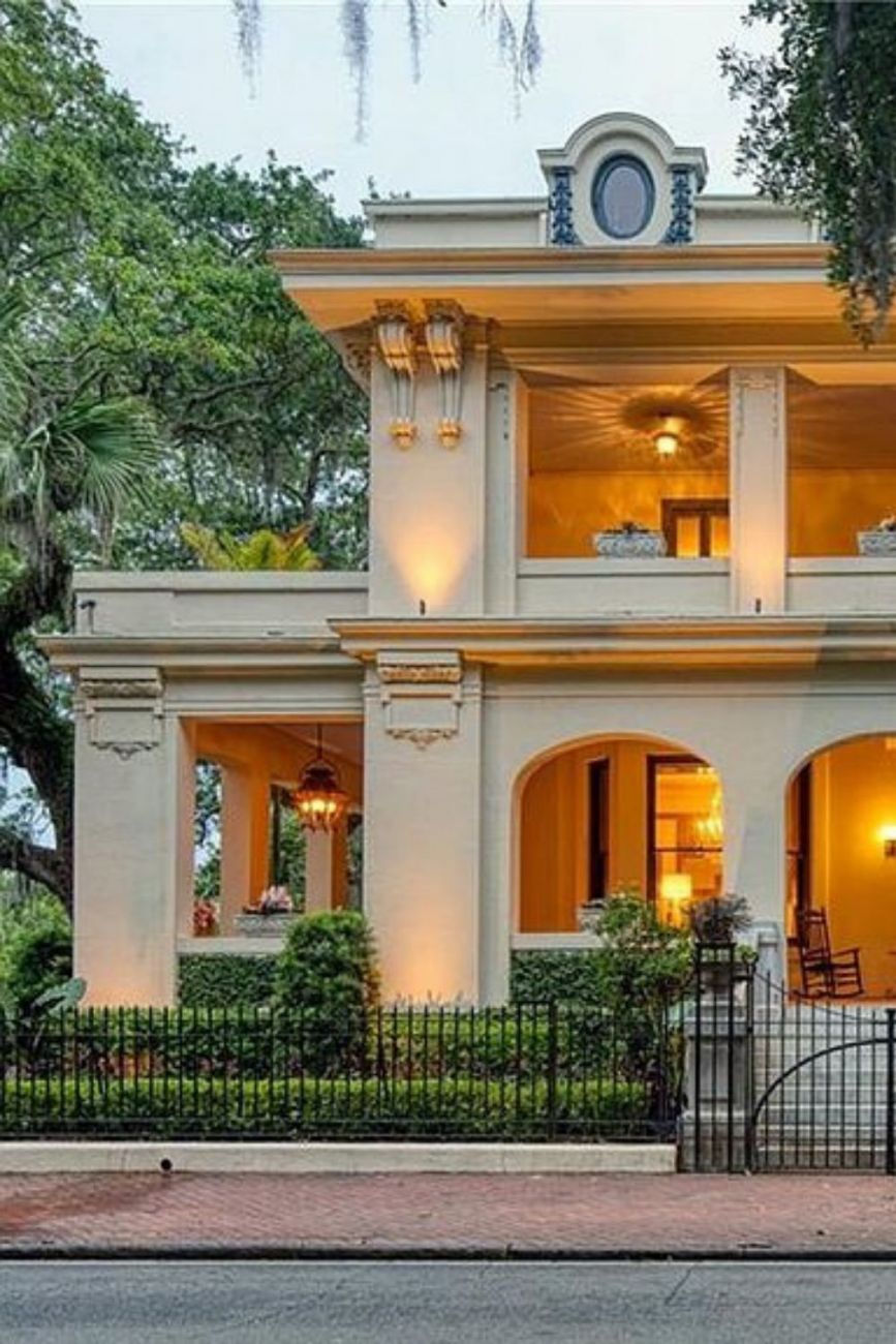 1910 Walker Mansion For Sale In Savannah Georgia