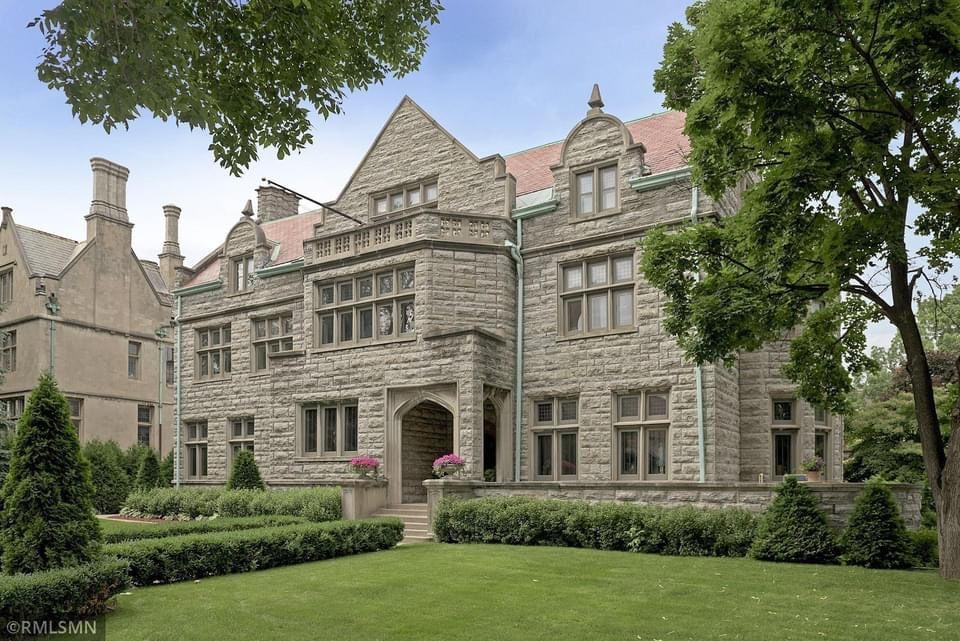 1903 Tudor Mansion For Sale In Minneapolis Minnesota