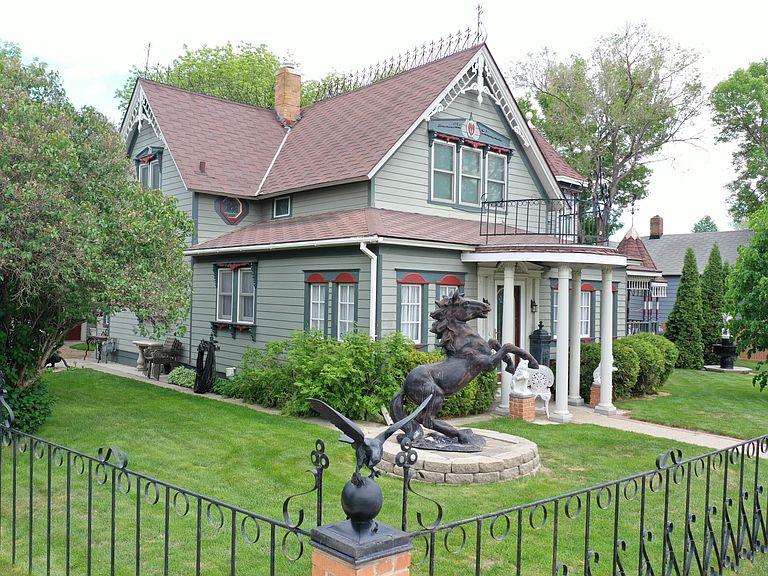 1910 Historic House For Sale In Williston North Dakota
