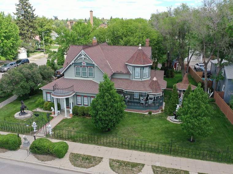 1910 Historic House In Williston North Dakota — Captivating Houses