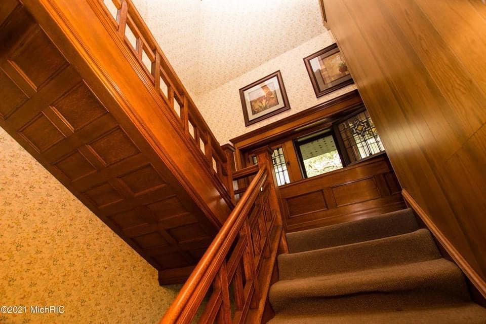 1898 Lee Mansion For Sale In Dowagiac Michigan