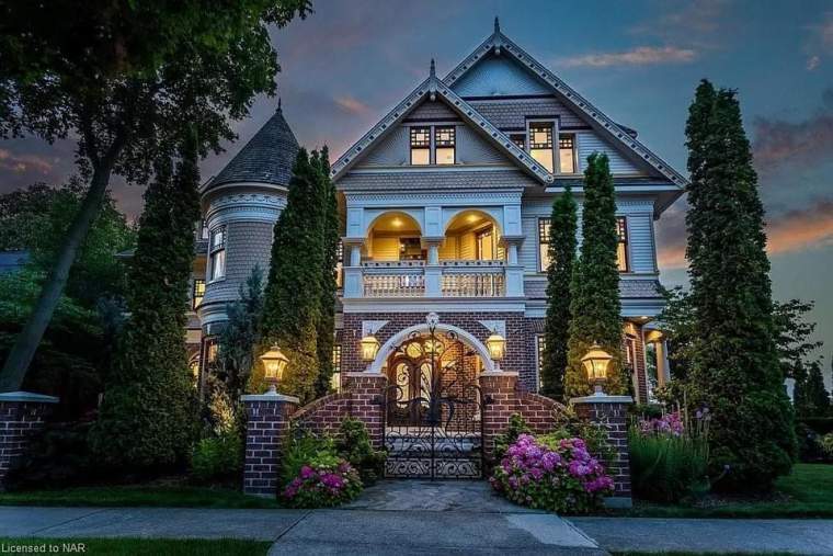 Victorian In Ontario Canada Captivating Houses   IMG 7145 760x507 