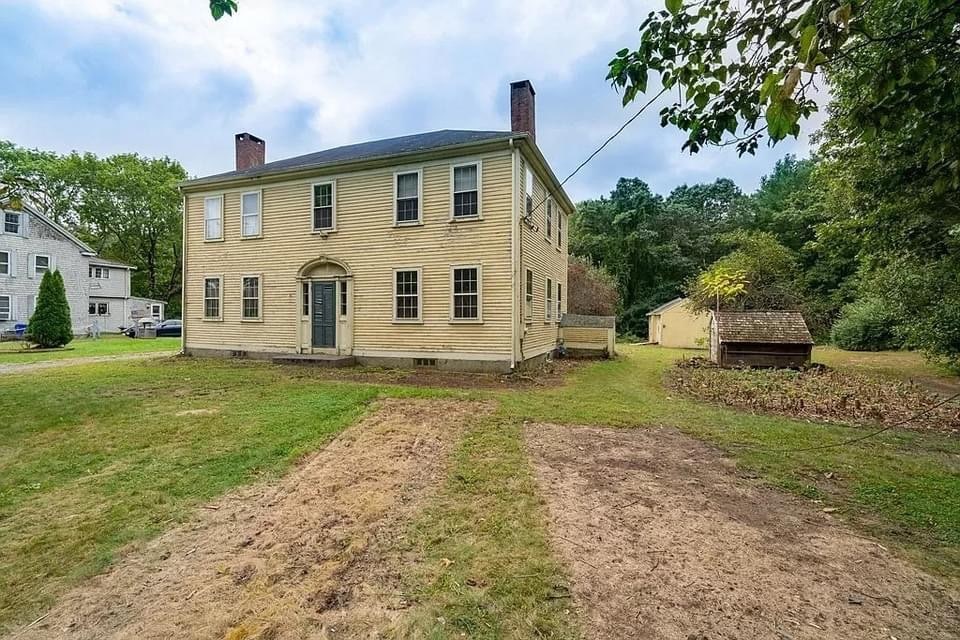 1775 The Ambrose Lincoln Jr House For Sale In Taunton Massachusetts