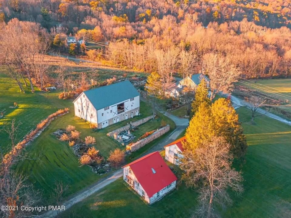 1824 Stone Farmhouse For Sale In Stroudsburg Pennsylvania