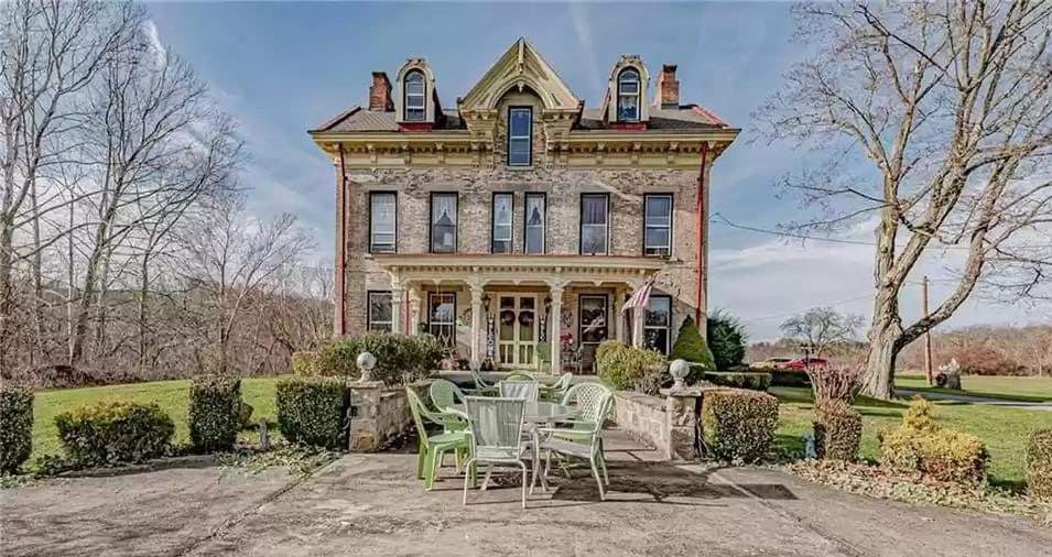 1880 Lardin House Inn For Sale In Masontown Pennsylvania — Captivating Houses
