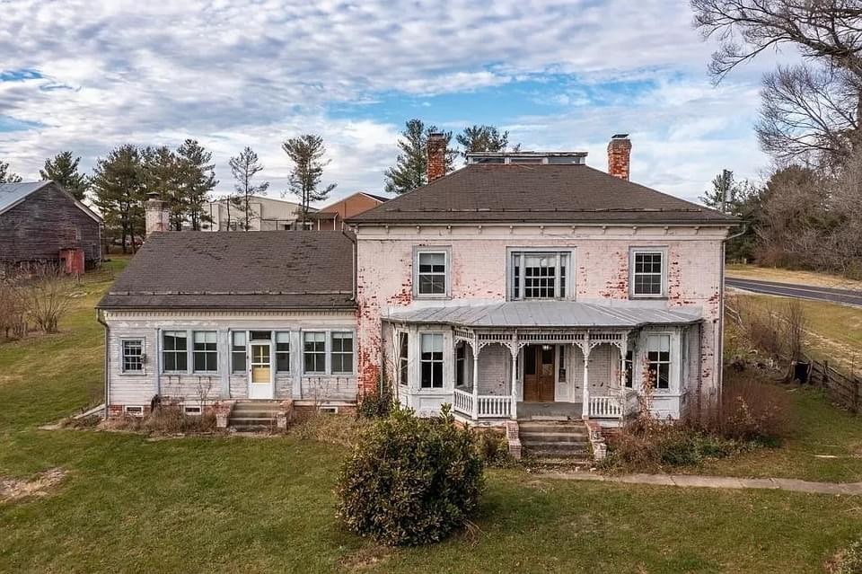 1835 Farmhouse For Sale In Waynesboro Virginia