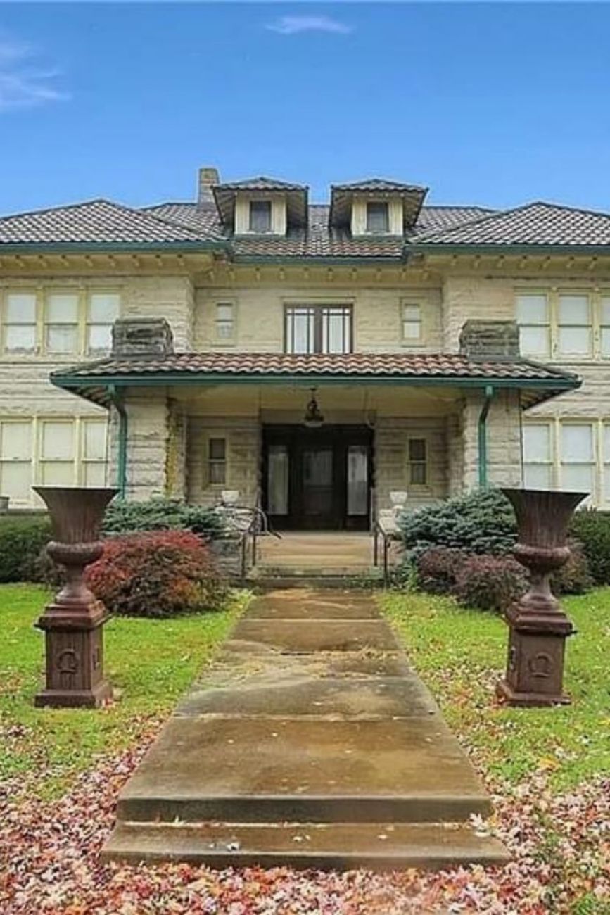1900 Mansion For Sale In Rushville Indiana
