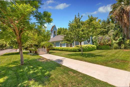 1890 Edwards Mansion For Sale In Redlands California — Captivating Houses