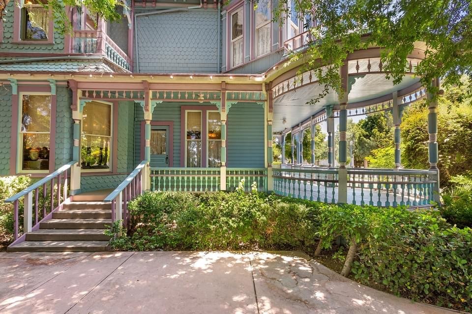 1890 Edwards Mansion For Sale In Redlands California