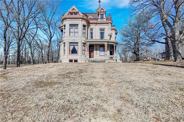 1888 Mansion For Sale In Saint Joseph Missouri
