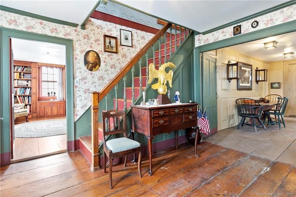 1780 Dutch Colonial For Sale In Mansfield Connecticut
