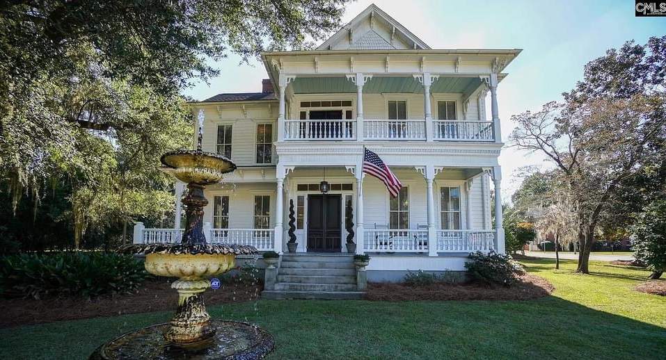 1888 Victorian For Sale In Bamberg South Carolina — Captivating Houses