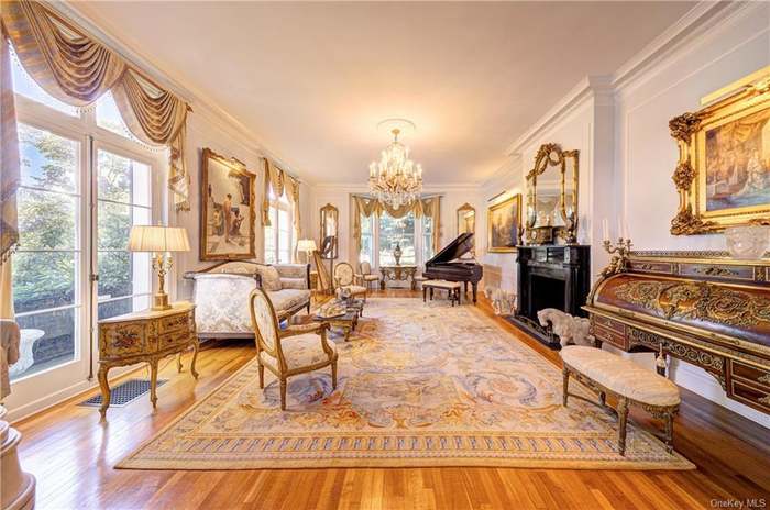 1917 Neoclassical For Sale In Newburgh New York