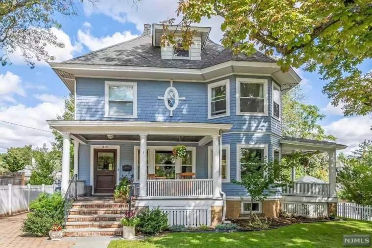 1902 Historic Home In Montclair New Jersey — Captivating Houses