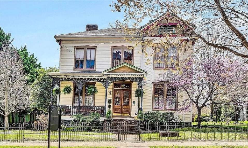 1885 George Fleming House For Sale In Lynchburg Virginia — Captivating Houses