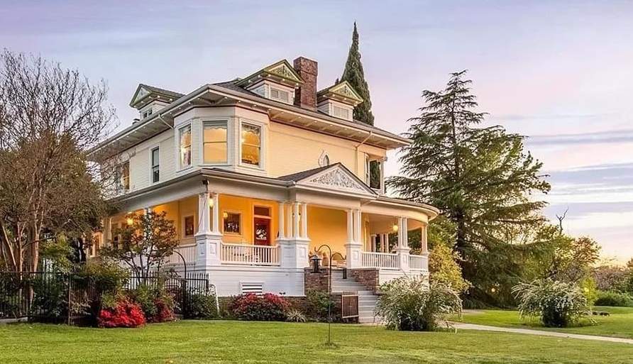 1896 Historic House For Sale In Oroville California — Captivating Houses