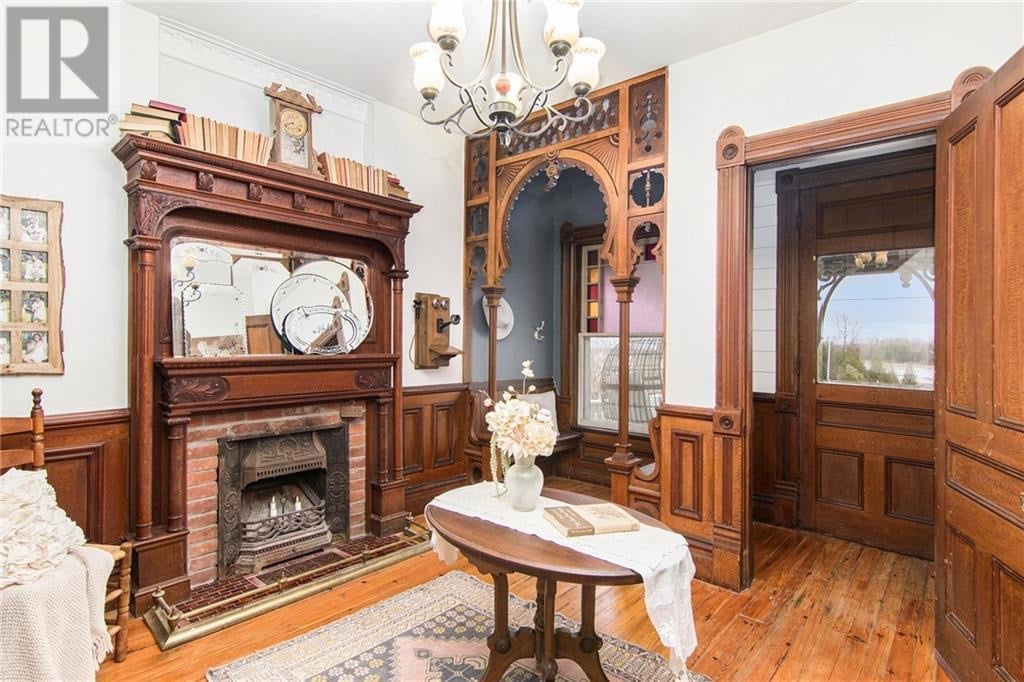 1892 Victorian For Sale In Ontario Canada
