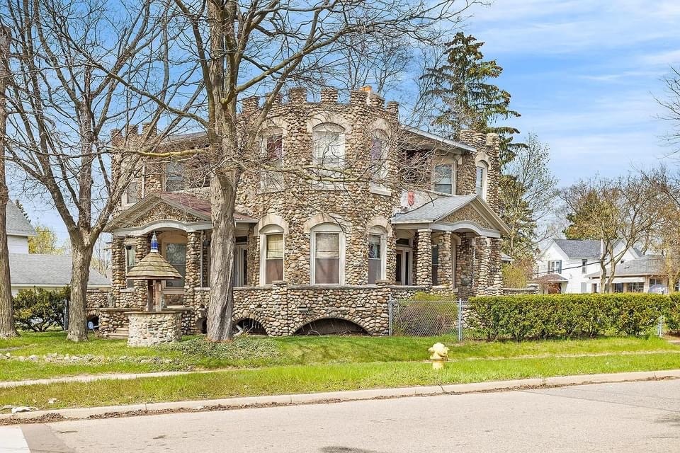 1906 Stone House For Sale In Battle Creek Michigan