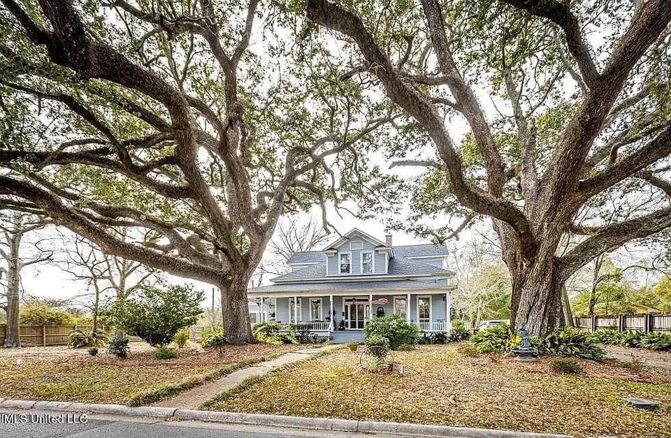 1906 Gautier-Gill House For Sale In Pascagoula Mississippi