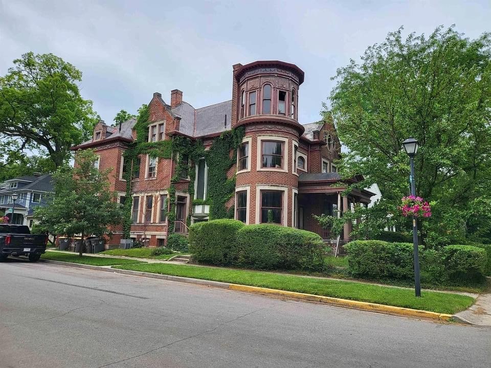 1907 Historic House For Sale In Fort Wayne Indiana