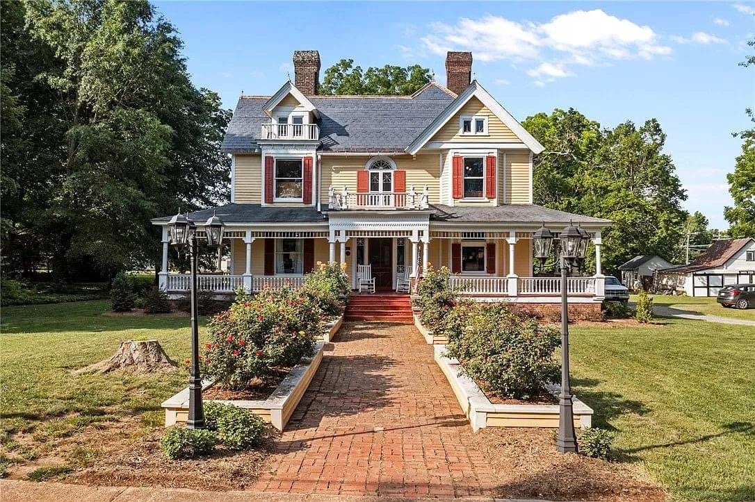 1898 Victorian For Sale In Gibsonville North Carolina
