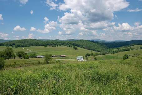 1850 Farmhouse In Saltville Virginia — Captivating Houses