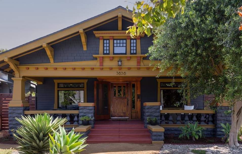 1912 Craftsman For Sale In Los Angeles California — Captivating Houses