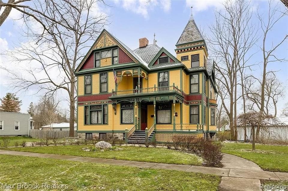 1890 Victorian For Sale In Imlay City Michigan