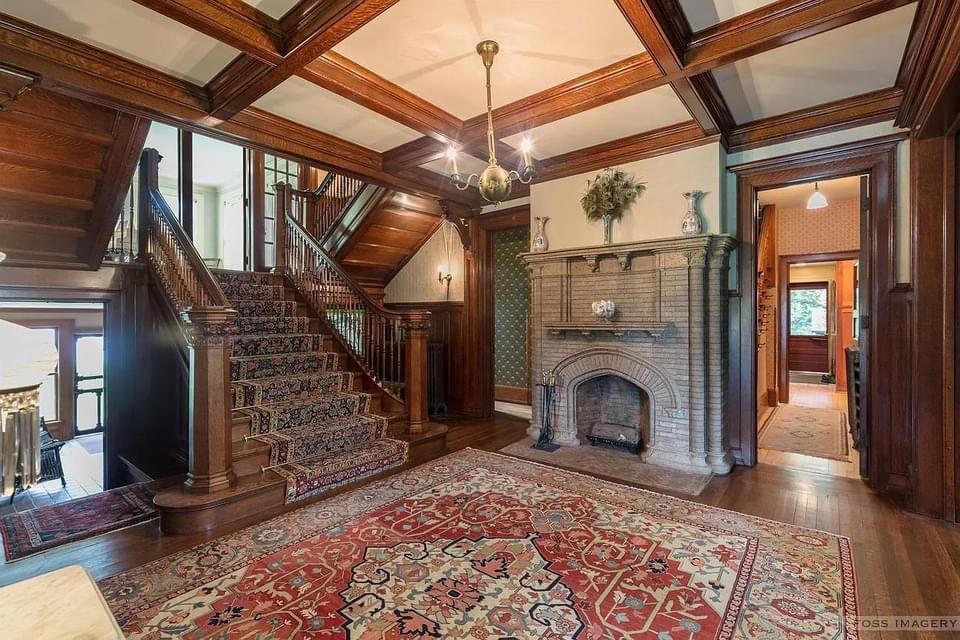 1900 Victorian For Sale In Columbus Wisconsin