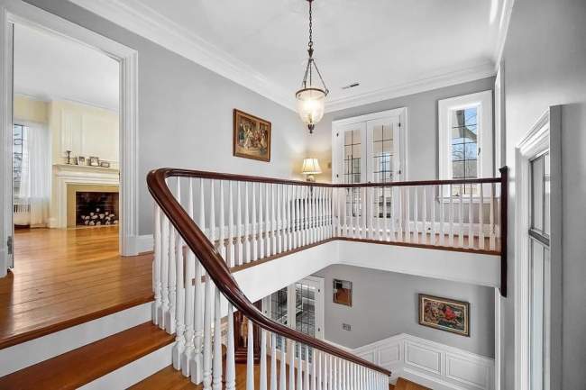 1926 Mansion In New Richmond Ohio — Captivating Houses