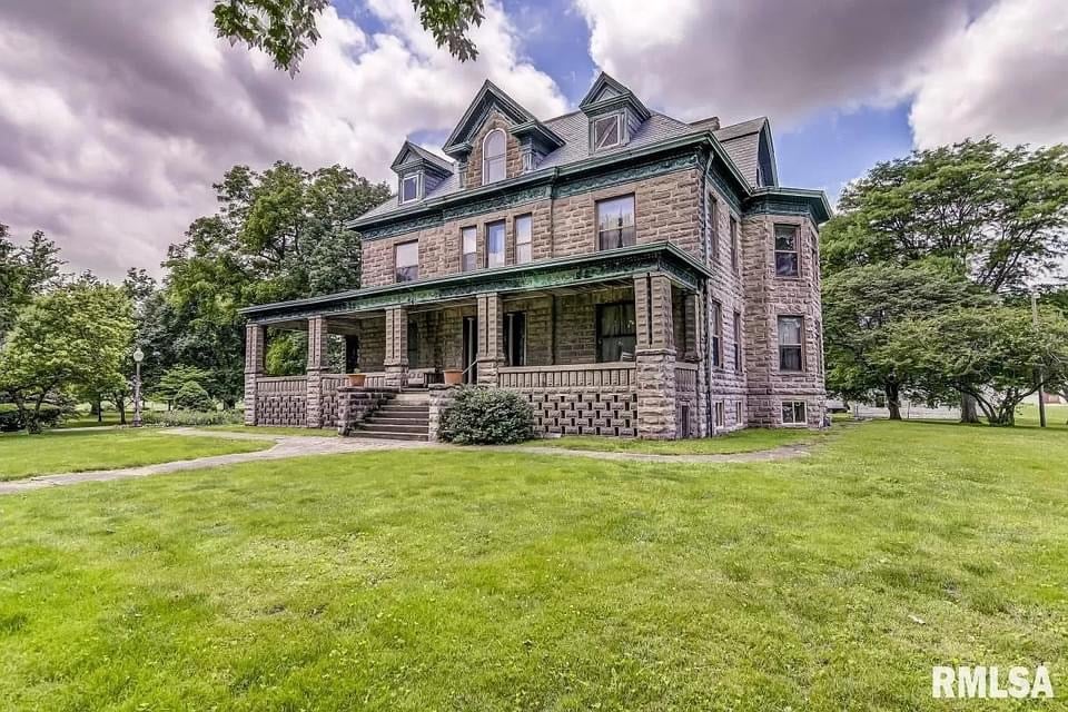 1902 Historic House For Sale In Greenview Illinois