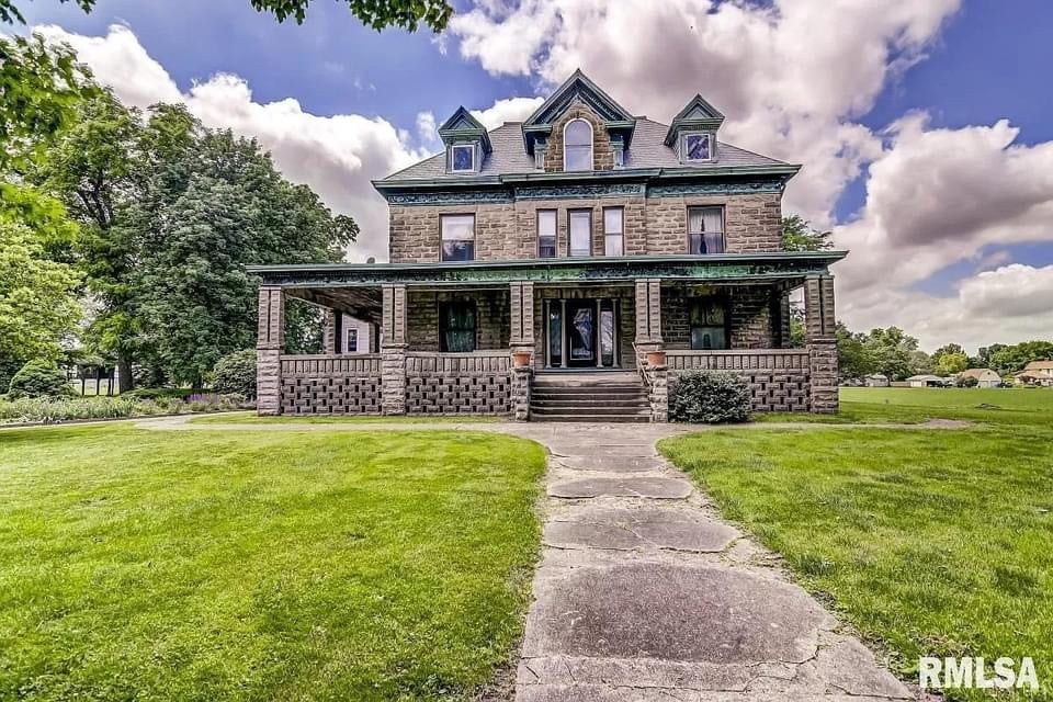 1902 Historic House For Sale In Greenview Illinois
