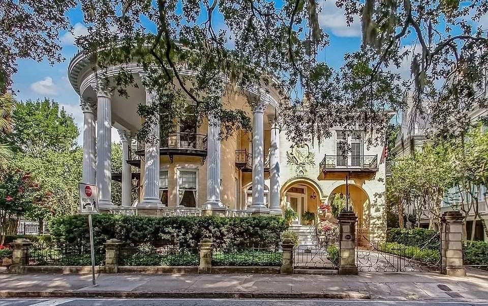 1890 Mansion For Sale In Savannah Georgia — Captivating Houses
